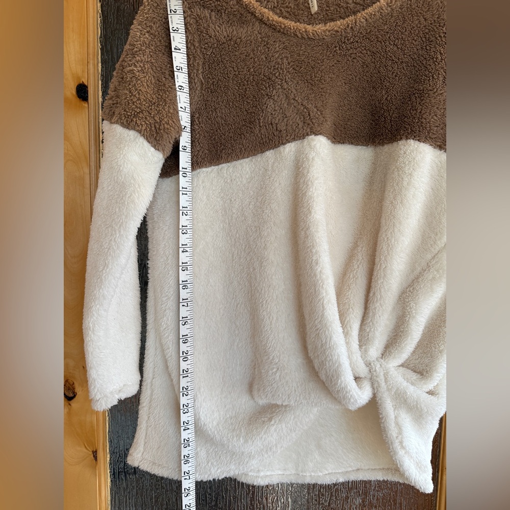 Two-Tone Fuzzy Sweater - Picture 2 of 7